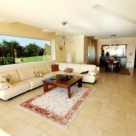 Eos Luxury Villa, Nilie Hospitality Mgmt